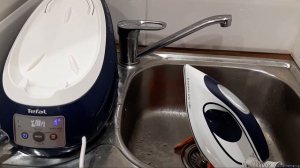 Загорелась кнопка Anti calc на парогенераторе Tefal Express Anti-Calc SV8053E0. Что делать?