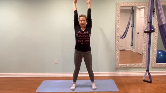 Упражнения включающие в себя необычные элементы для лучшей работы мозга.