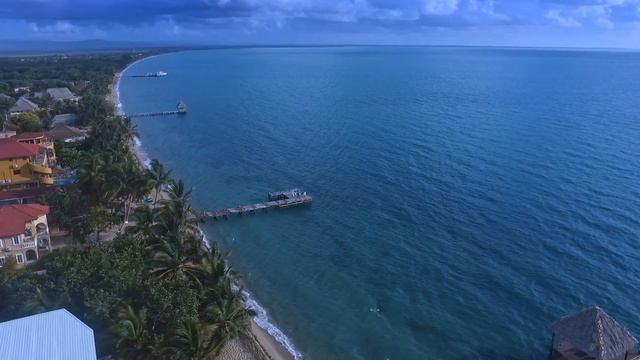 Amazing Drone Footage of Belize (Beach)! (Phantom 3 Standard) смотреть онлайн
