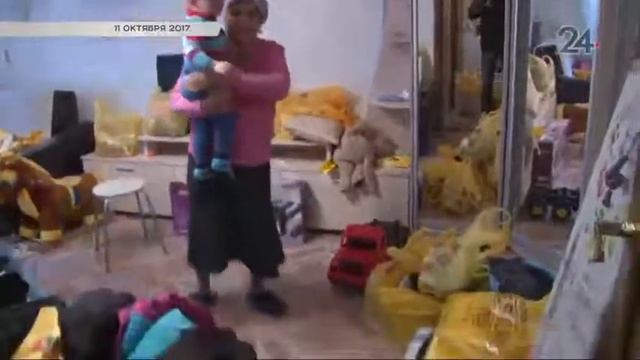 Многодетная мать пыталась обжаловать в Верховном суде принудительное выселение из общежития смотреть онлайн