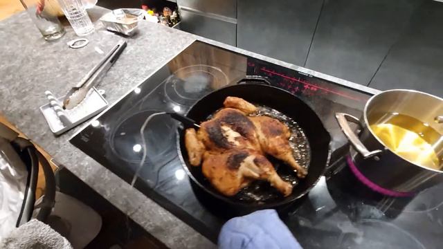 Курица по-перуански с зелёным соусом. Peruvian chicken with green sauce. смотреть онлайн