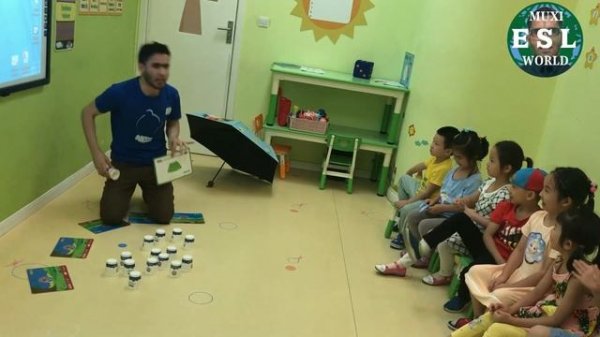 263- ESL Flashcards Game using Cups | Muxi ESL World