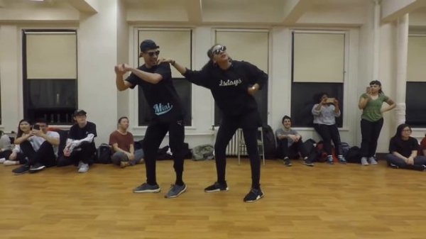 Men In Black @willsmith | Jillian Roberts & Cole McNamee Choreography | @homnyc