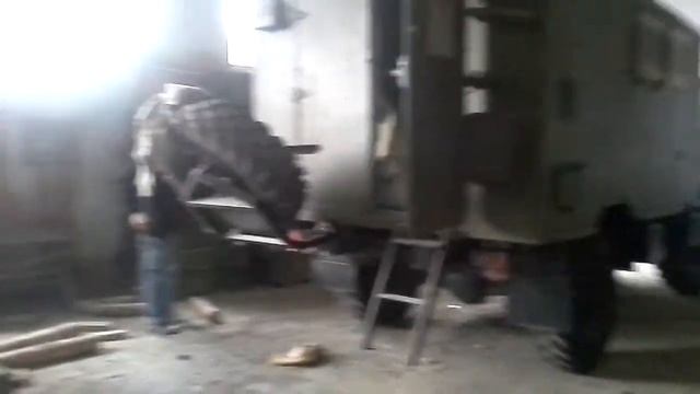 Газ 66 Первый выезд из бокса смотреть онлайн