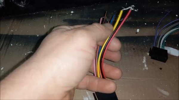 Распиновка магнитолы - как подключить магнитолу - какой провод за что отвечает - китайская магнитол