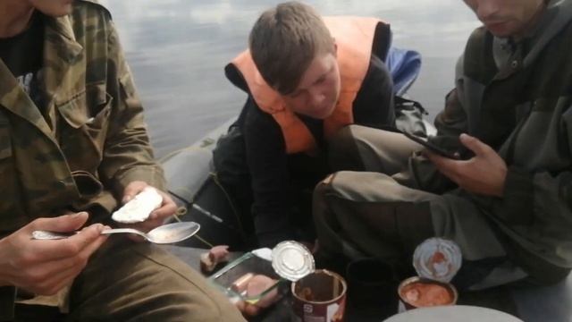 Трое в лодке не считая КАРЕЛА)) смотреть онлайн