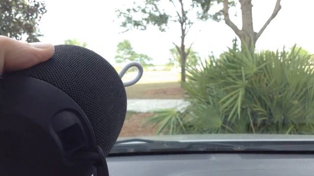 UE (Ultimate Ears) "Wonderboom" Bluetooth Speaker review by Dale смотреть онлайн