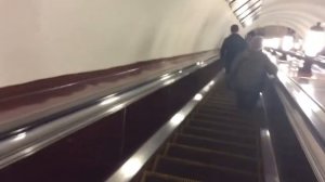 Станция метро Новослободская эскалатор серии эм-4