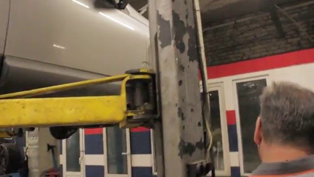 NISSAN QASHQAI 2012г бензин 1,6 литра МКПП пробег 85 тыс. Диагностика и ремонт ходовой части. смотреть онлайн