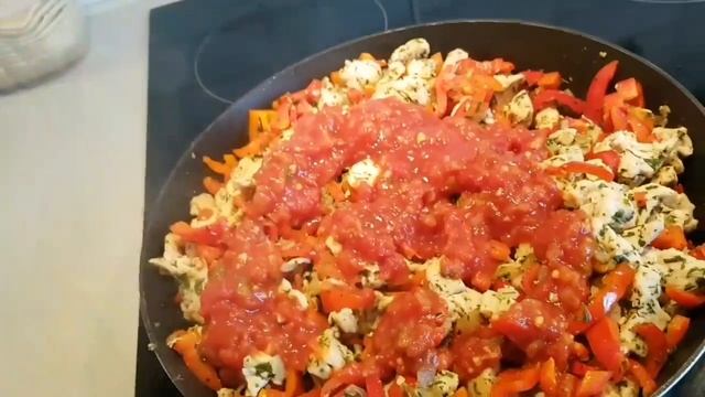 МЕКСИКАНСКОЕ НАСТРОЕНИЕ?КУРИЦА В ЧЕСНОЧНОМ СОУСЕ С ПАПРИКОЙ И МЯТОЙ. ИДЕИ ДЛЯ СМУЗИ??