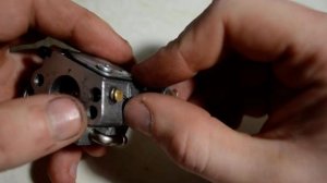 Замена ускорительного насоса карбюратора бензопилы STIHL MS 250