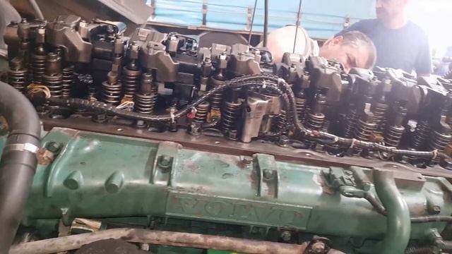 VOLVO FH дикий расход масла ( часть 2 ) пуск двигателя смотреть онлайн