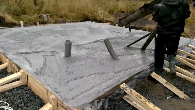 Видео от СК "Свой Дом Строй"- Заливка утеплённой фундаментной плиты. 27.09.2015г. пос. Вилга. смотреть онлайн