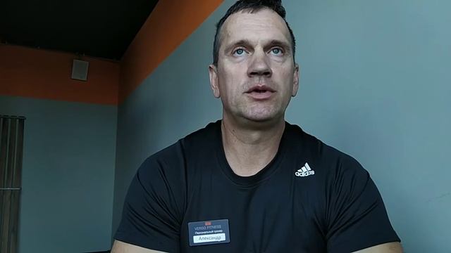 #фитнес Сколько раз в неделю тренировать группу мышц, при натуральном тренинге. #вопросответ смотреть онлайн