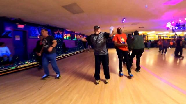 Shuffle Skate - Sparkles Smyrna, GA смотреть онлайн