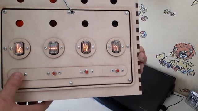 Кодовая панель на символьных(буквенных) газоразрядных лампах с тайником смотреть онлайн
