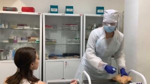 Взятие венозной крови на исследование  с помощью вакуумной системы забора крови.