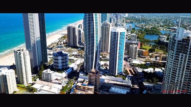 Surfers Paradise?♂️ Gold Coast, Australia ?? - by drone [4K] смотреть онлайн