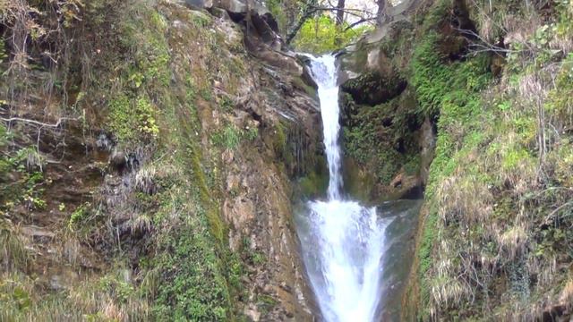 Поход на водопад Игристый осенью.