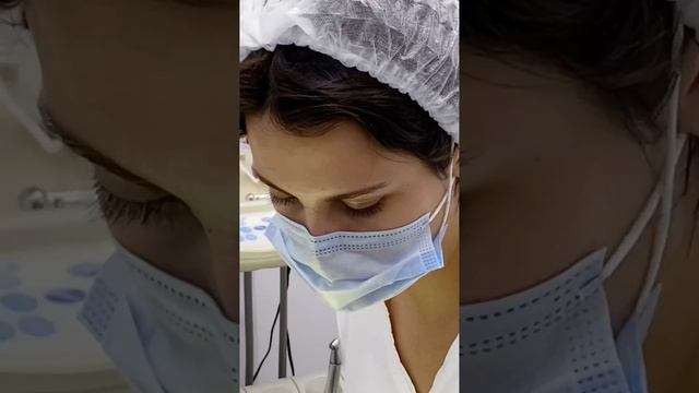 Процесс приклейки комбинированной брекет-системы☺️Стоматолог-ортодонт - Жиренко Екатерина Валерьевн смотреть онлайн