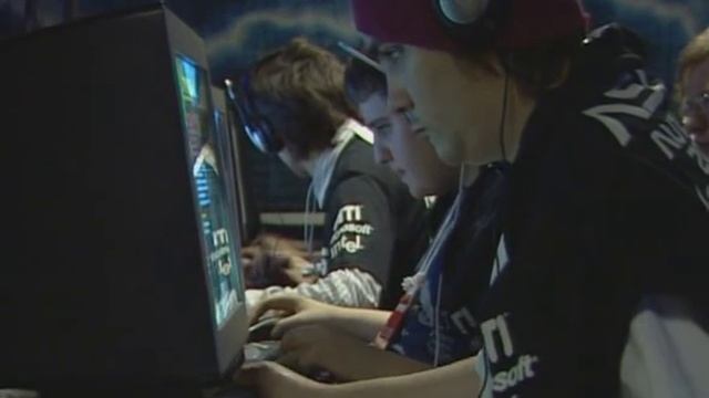 ASUS Autumn 2005 Cybersport TV смотреть онлайн