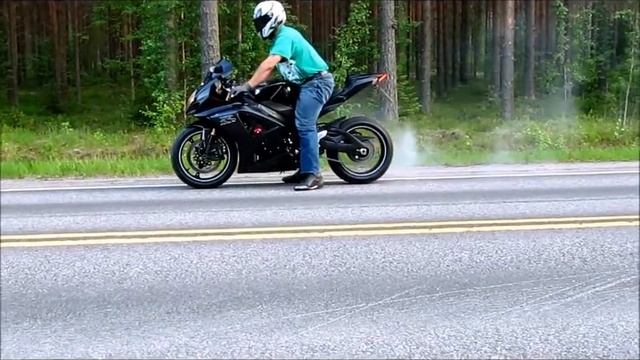 SUZUKI GSX-R 1000 K8 YOSHIMURA JAPAN SOUNDS смотреть онлайн