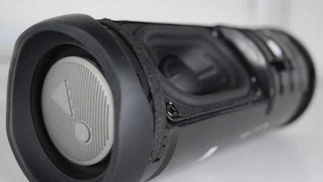 Колонка JBL FLIP 5 LFM 60% Bass Test РЕАКЦИЯ НА ПЕСНИ ПЬЯНЫЕ НОЧИ смотреть онлайн