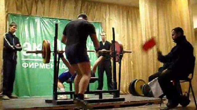 Утко Артем, жим 165 кг смотреть онлайн