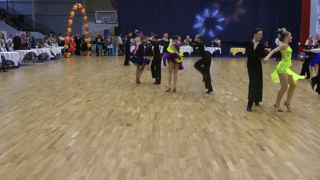 Танцевальный турнир "Вальс Победы" Юниоры. Латина. смотреть онлайн