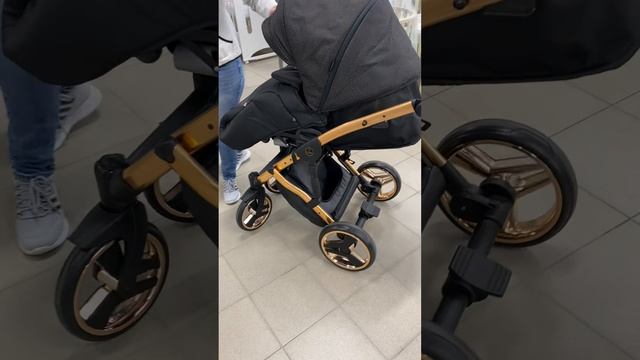 Обзор детской коляски JUNAMA ONEX от Компасик.ru смотреть онлайн