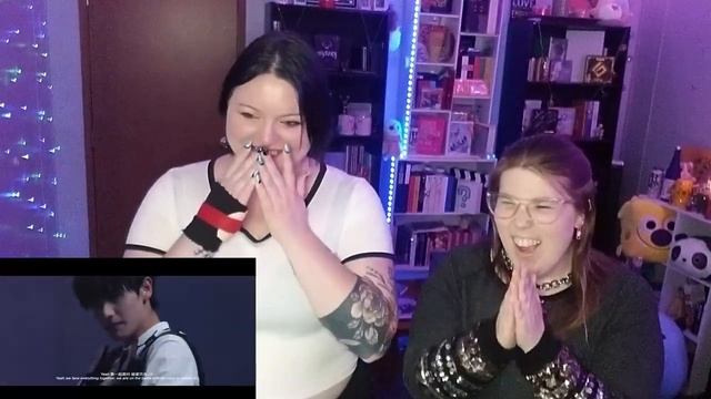 INTO1–《The Storm Center》MV (REACTION) смотреть онлайн