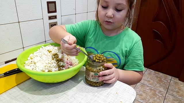 Сама приготовила обед! Что же это такое!? смотреть онлайн