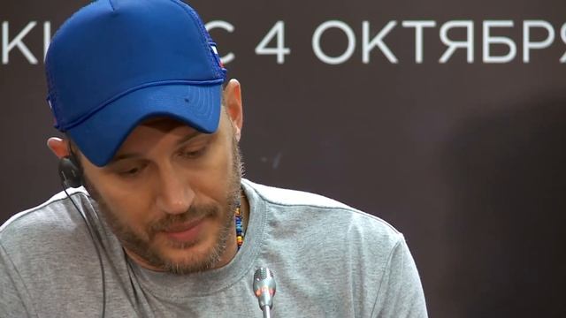 Пресс-конференция с Томом Харди в Москве - "Веном" смотреть онлайн