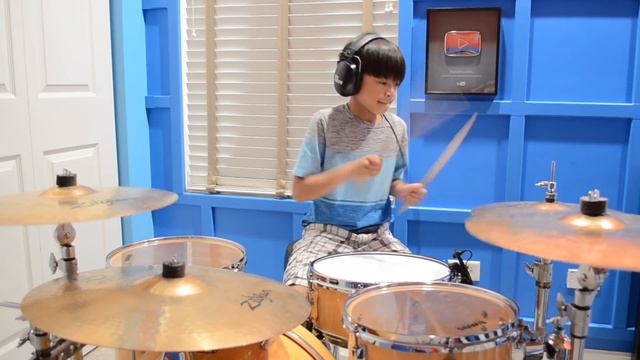 Queen - Don't Stop Me Now (Drum Cover) смотреть онлайн