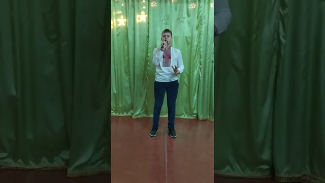 Біля тополі калина росте. Лагута Назар. смотреть онлайн