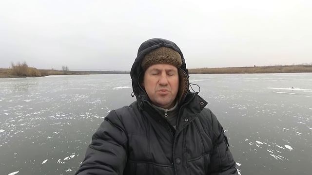 Зимняя рыбалка / Рыбалка зимой на щуку и судака на жерлицы / Учусь ловить судака и щуку на жерлицы смотреть онлайн