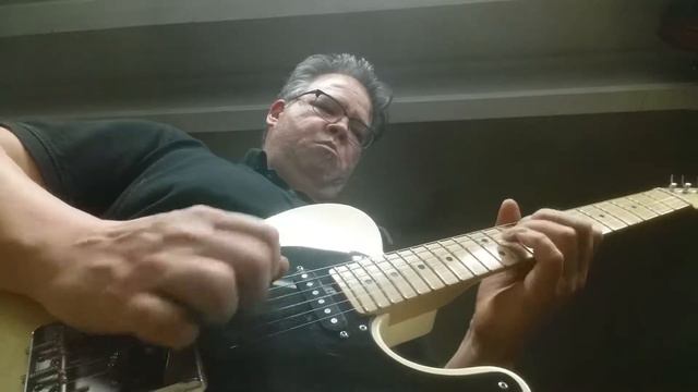 Trying out a fulltone catalyst- American Special Telecaster - Silvertone 1472 смотреть онлайн