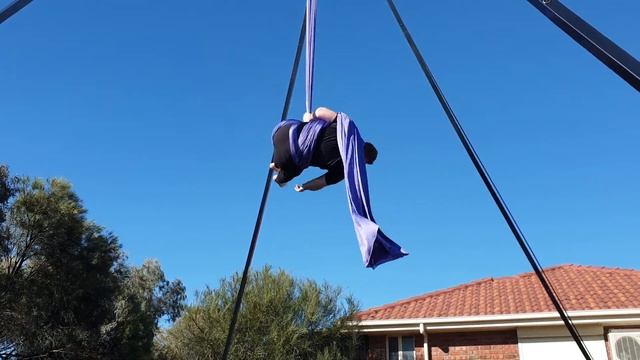 LAYOVER DROP AERIAL SILKS TUTORIAL | How to do a pencil drop on Aerial Silks смотреть онлайн