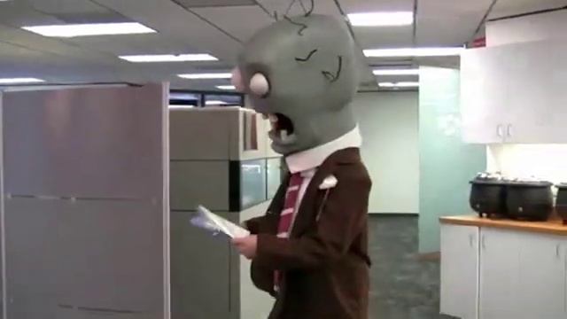 Zombie Office Temp Worker Gets a Project смотреть онлайн