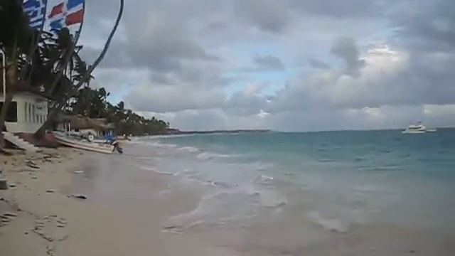 Доминикана, Атлантический океан, 8 часов утра, температура 30 градусов смотреть онлайн