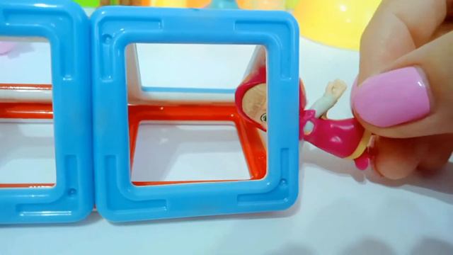 МАША выбирает профессию. МИШКА и папа СВИН ей помогают. Что выберет МАША?! смотреть онлайн