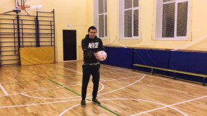 Просто о сложном.  Жонглирование мяча в футболе.