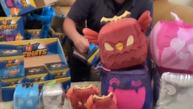 Unboxing TONS of Blox Fruits Plush Codes смотреть онлайн