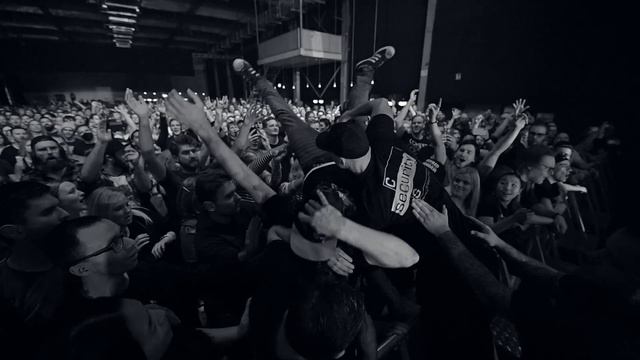 Coheed And Cambria - Beautiful Losers (Official Performance Video)