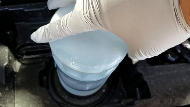 How to fill up a Mercedes Benz GL350 with Ad Blue смотреть онлайн