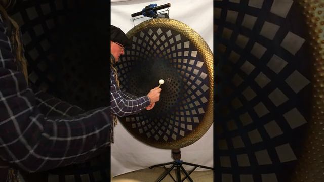 Titanium gong no.8. 47 inches diameter (1.2m) in 2.5mm grade 1 pure titanium. смотреть онлайн