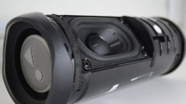 Колонка JBL FLIP 5 LFM 60% Bass Test РЕАКЦИЯ НА ПЕСНИ ЛЕТИТ ПАТРУЛЬ, ЧУПА ЧУПС, ПРОПАЛ ИНТЕРЕС..... смотреть онлайн