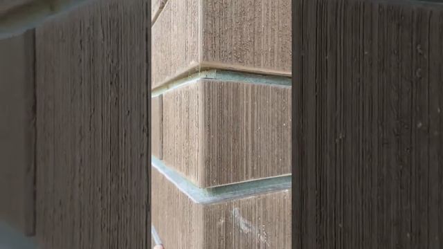 Выезд по гарантии. МК навес. Зимой сорвало жолоб