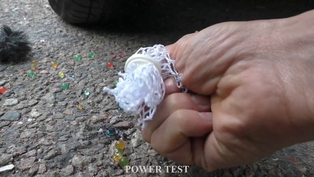 Experiment: Car Vs XXL Jelly