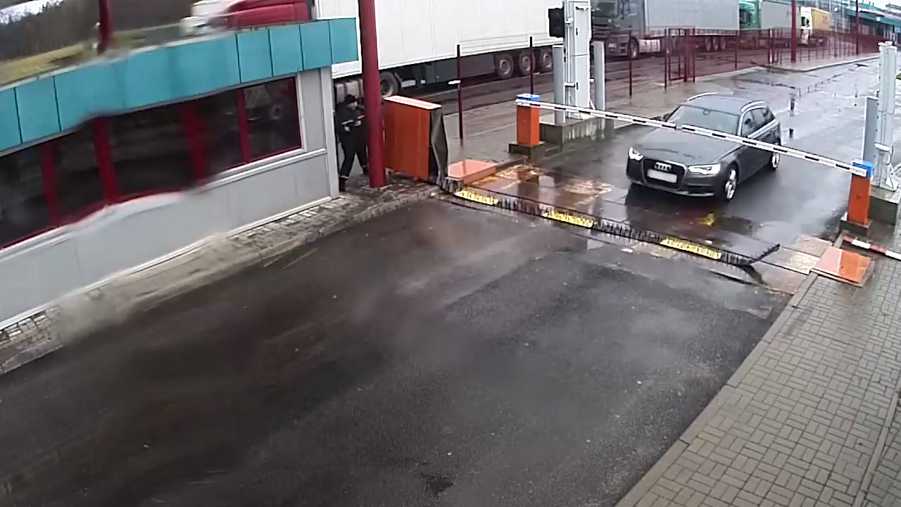 Граница на замке! Латвиец решил прорваться боем через белорусскую границу смотреть онлайн